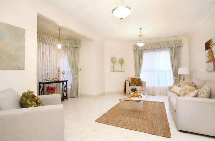 Second view of Homely house listing, 5 Coach House Drive, Attwood VIC 3049