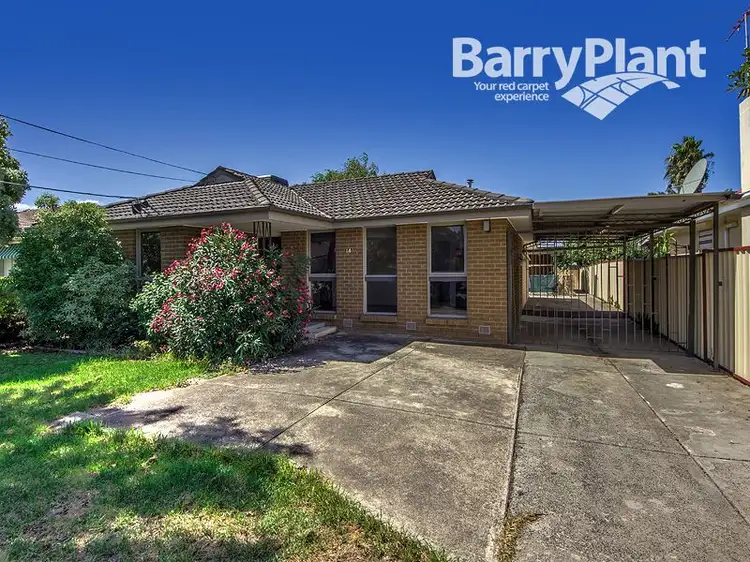 14 McRae Avenue, St Albans VIC 3021