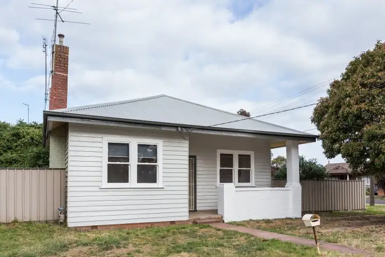 807 Pleasant Street South, Redan VIC 3350