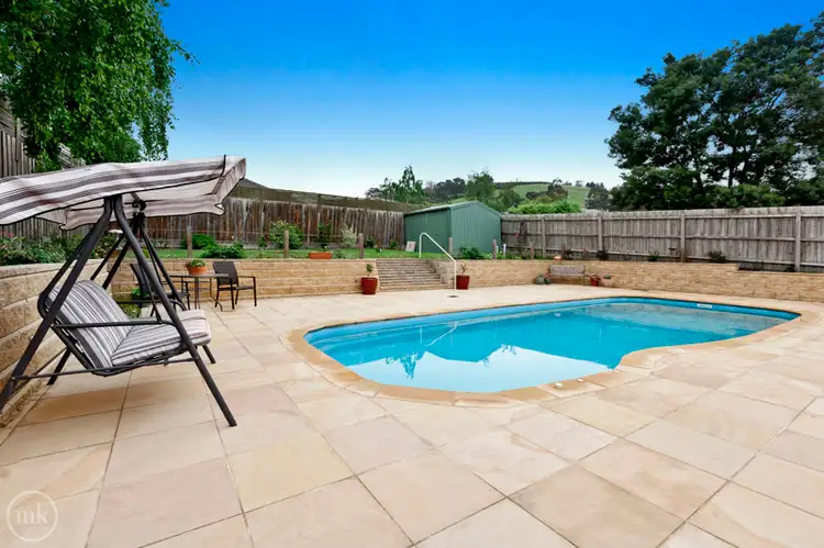 15 Curlew Drive, Whittlesea VIC 3757
