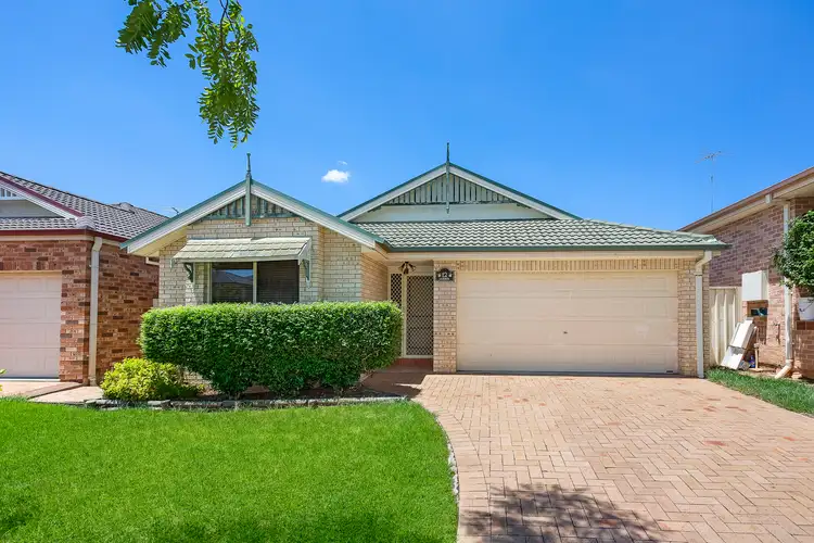 12 Blackburn Avenue, West Hoxton NSW 2171