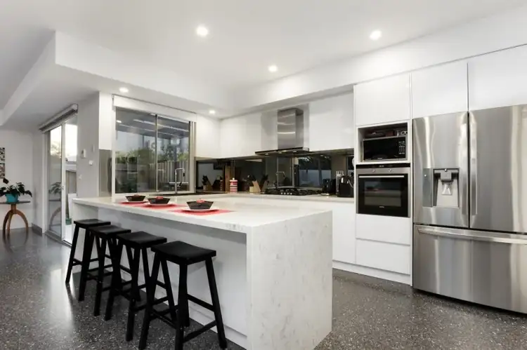 Third view of Homely townhouse listing, 2/307 Nepean Highway, Edithvale VIC 3196