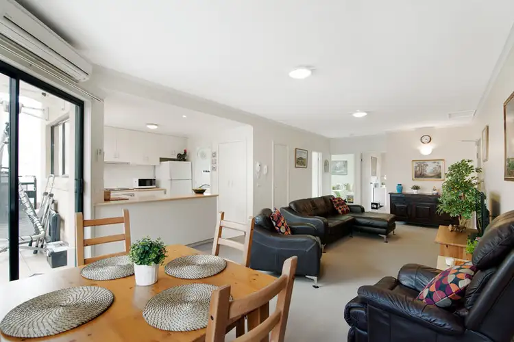 90/337 Station Street, Thornbury VIC 3071