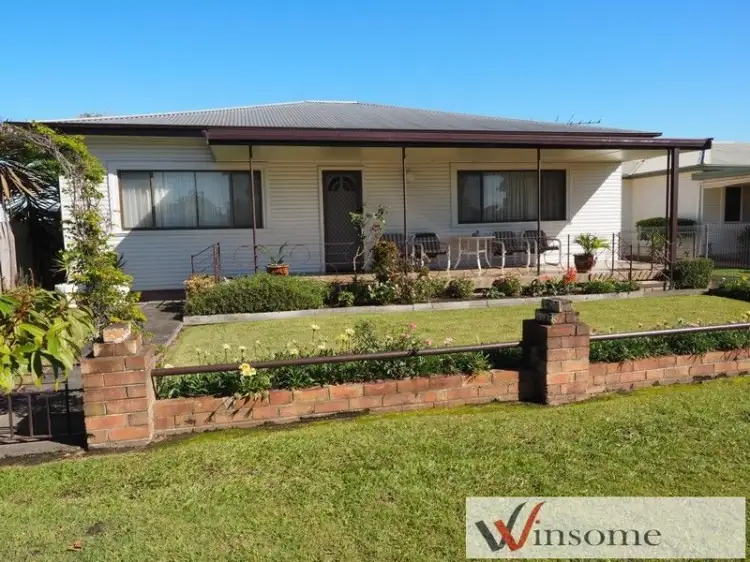 4 Harold Walker Avenue, West Kempsey NSW 2440
