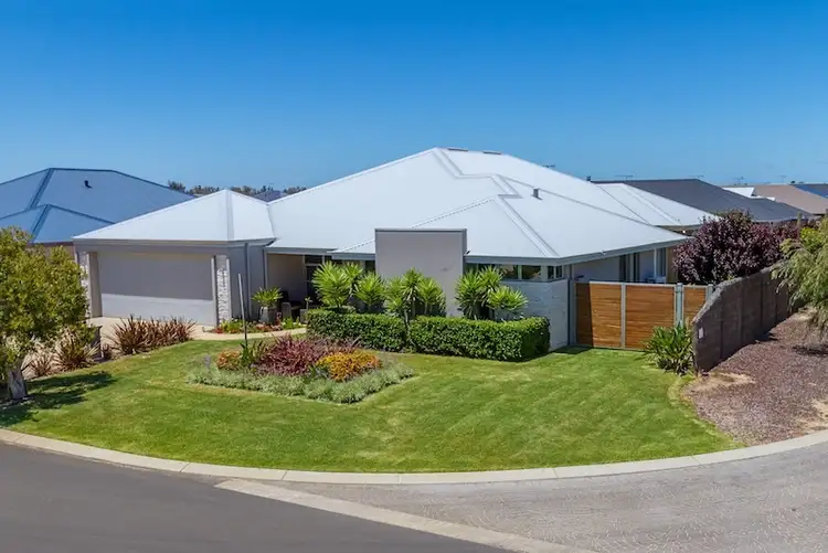 32 Provincia Parade, Yalyalup WA 6280
