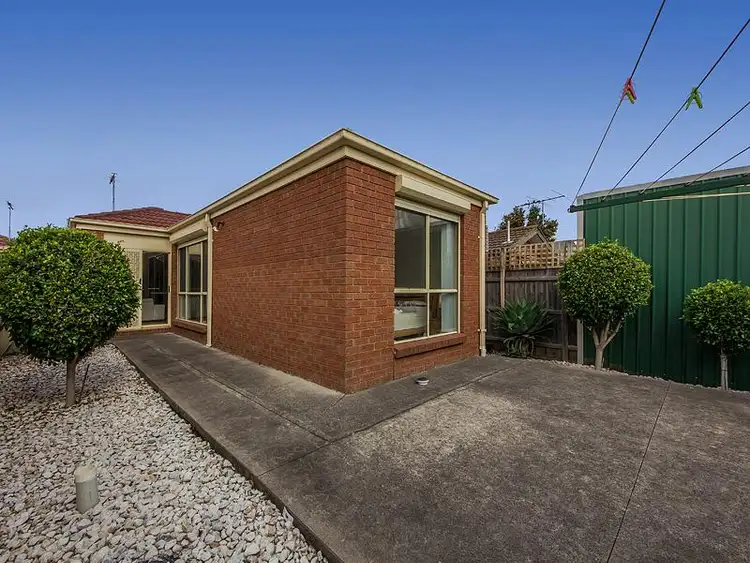 Seventh view of Homely unit listing, 17A Corunna Avenue, St Albans VIC 3021