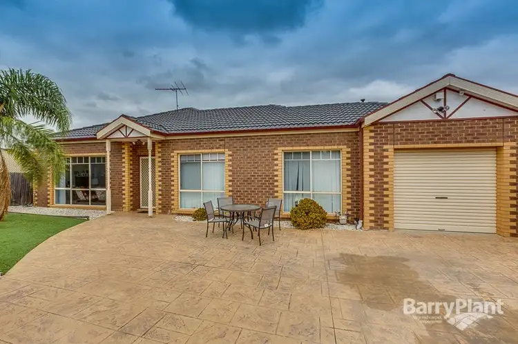 2/5 Gunsynd Court, Keilor Downs VIC 3038