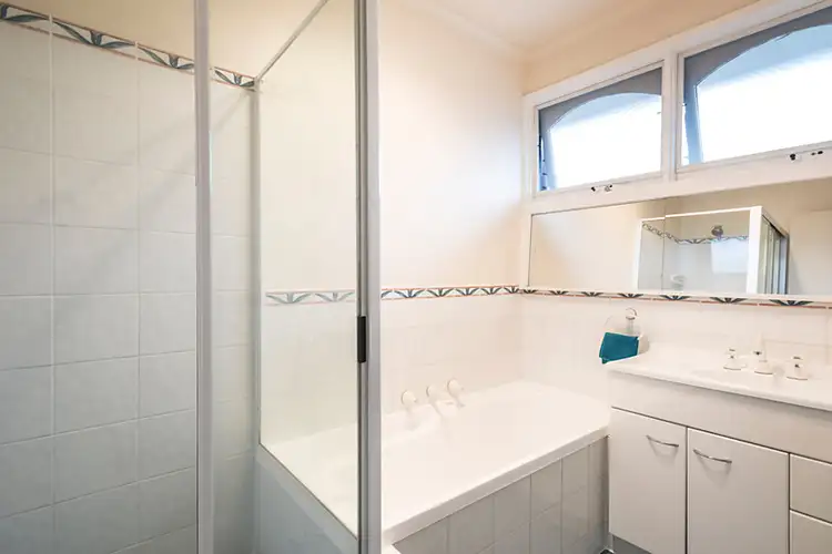 Sixth view of Homely unit listing, 2/144 Warren Road, Mordialloc VIC 3195