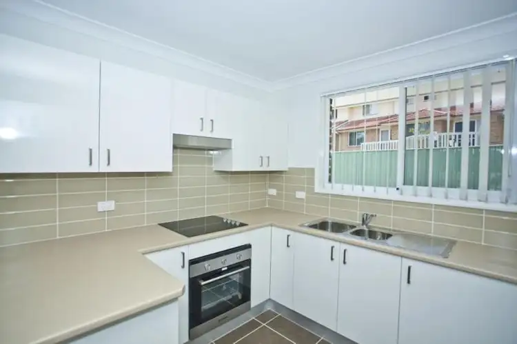 Fifth view of Homely house listing, 9 Oaks Circuit, Raymond Terrace NSW 2324