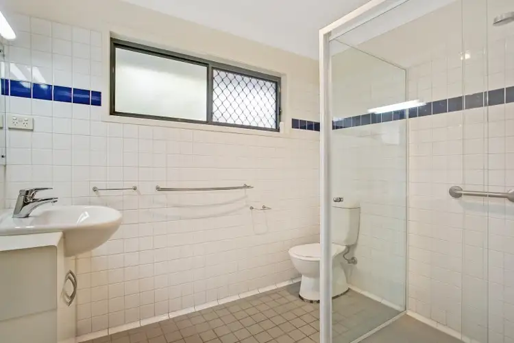 Fifth view of Homely villa listing, 2/6D Harvard Close, Jesmond NSW 2299