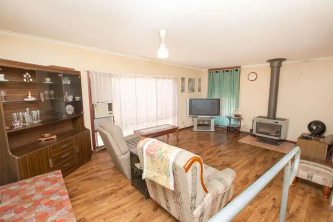 Second view of Homely house listing, 82 Ilex Street, Red Cliffs VIC 3496