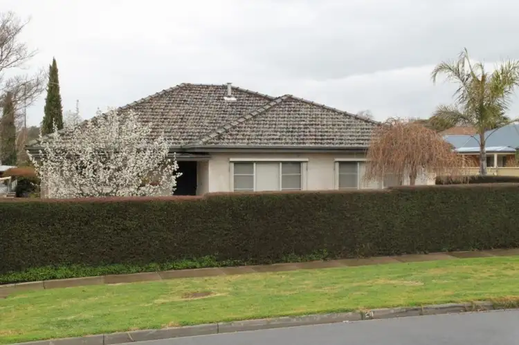 24 Clark Street, Wangaratta VIC 3677