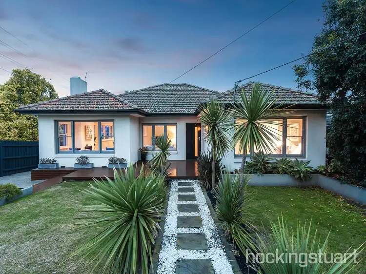 15 Friendship Square, Cheltenham VIC 3192