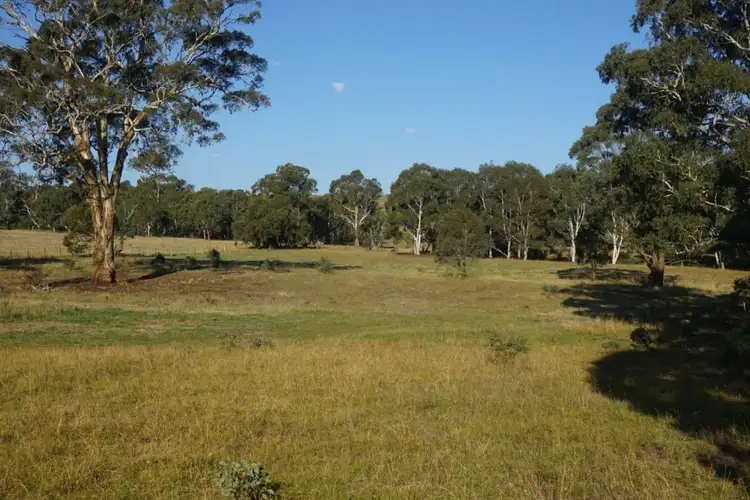35 Marked Tree Road, Gundaroo NSW 2620