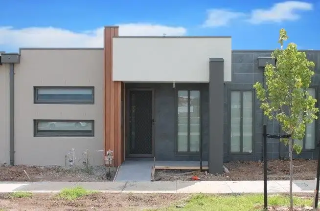 Main view of Homely house listing, 6 Kavanagh Lane, Clyde North VIC 3978