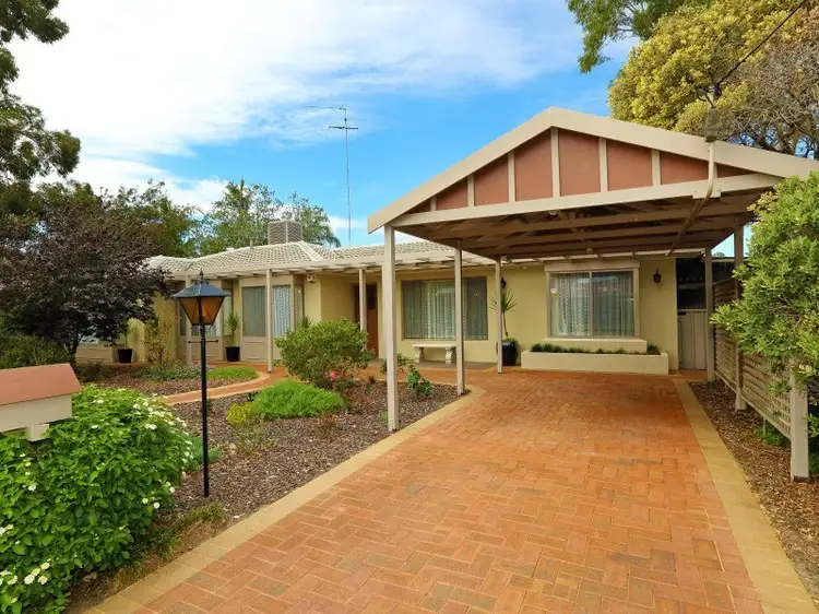 10 Hollins Street, Old Noarlunga SA 5168