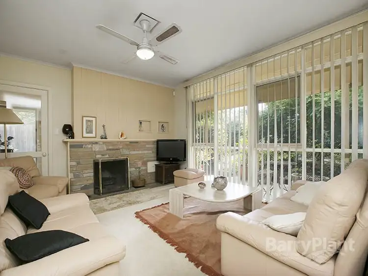51 Illuka Crescent, Mount Waverley VIC 3149