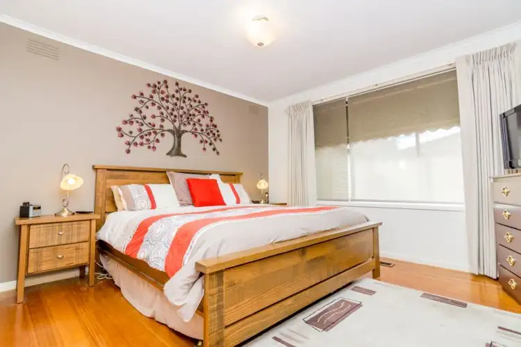 Seventh view of Homely house listing, 18 Lascelles Drive, Lalor VIC 3075