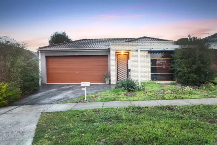 14 Rainsford Place, Melton West VIC 3337