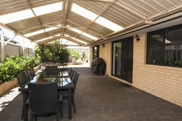 2 Lombadina Parade, Secret Harbour WA 6173