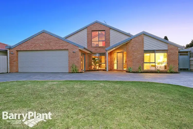 174 Waradgery Drive, Rowville VIC 3178