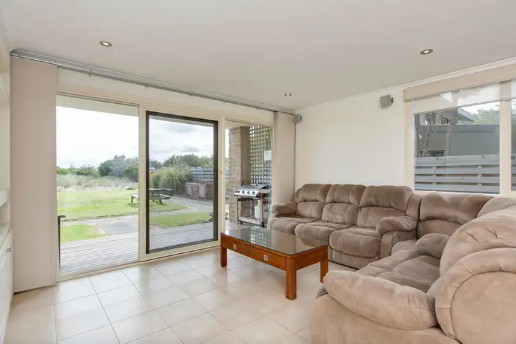 Second view of Homely apartment listing, 4/105 Silverleaves Ave, Silverleaves VIC 3922