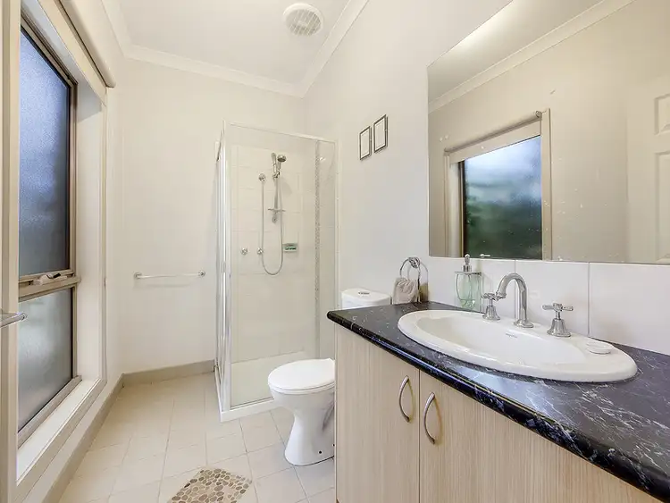 Sixth view of Homely house listing, 2/10 Millawa Avenue, St Albans VIC 3021