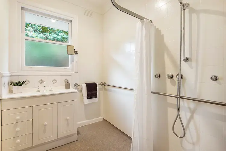 Fourth view of Homely house listing, 17 Fox Court, Jacana VIC 3047