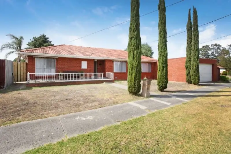 Main view of Homely house listing, 7 Windermere Crescent, Gladstone Park VIC 3043
