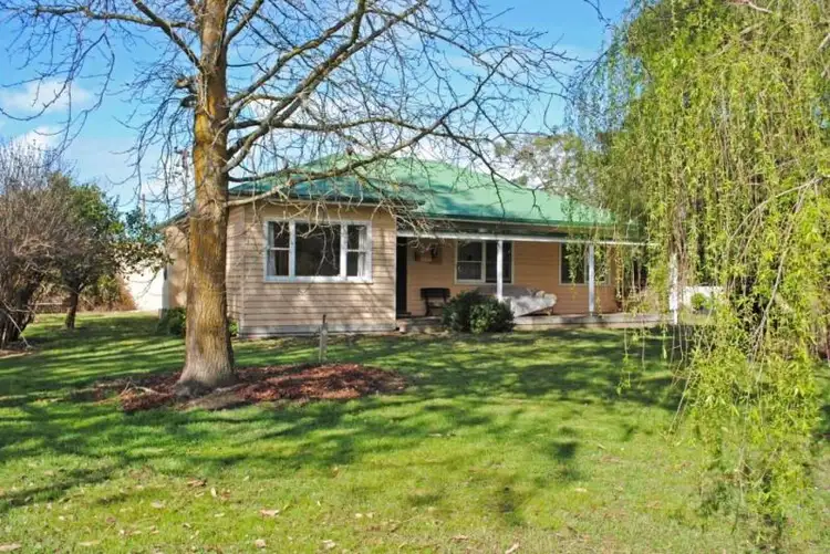 11 Browns Lane, Heywood VIC 3304