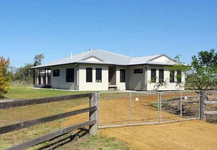 28 James Cook Drive, Dalby QLD 4405