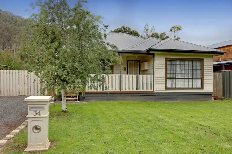 34 Riverside Crescent, Flowerdale VIC 3717