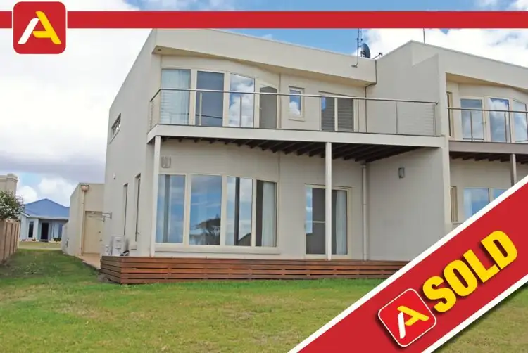 Main view of Homely townhouse listing, 7 Seaview Terrace, Portland VIC 3305