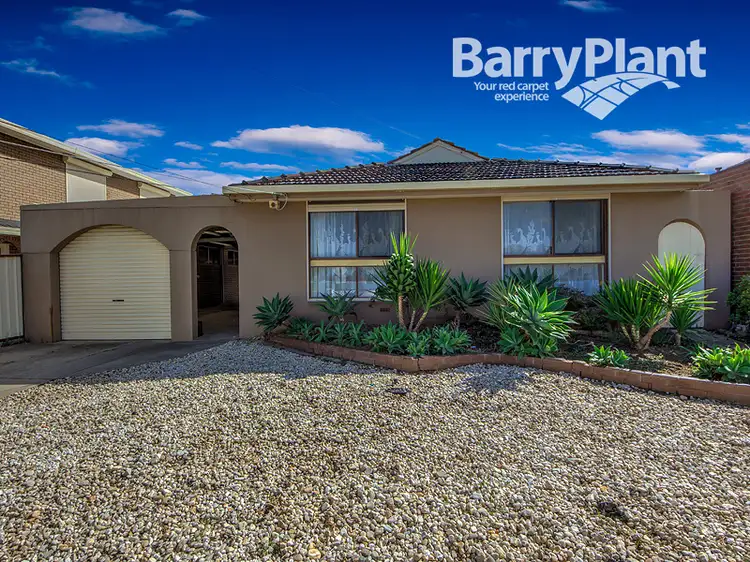 77 Diamond Avenue, Albanvale VIC 3021