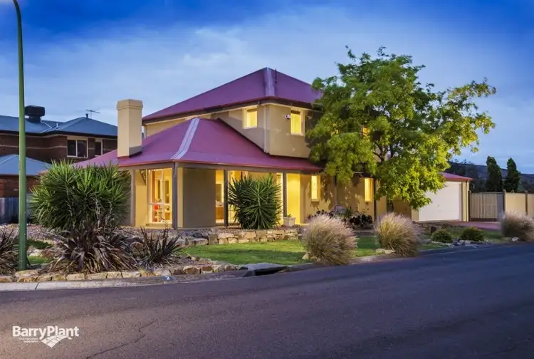 2 John Cooke Terrace, Seabrook VIC 3028