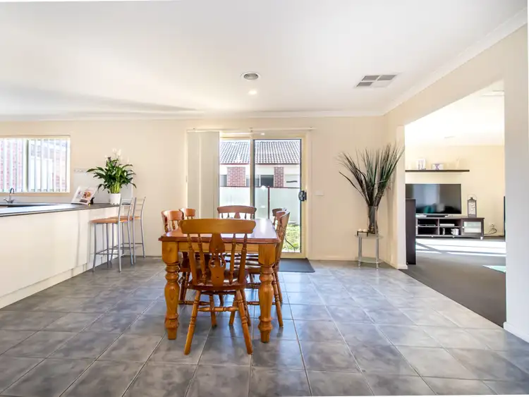 Fifth view of Homely house listing, 9 Bonney Court, Taylors Hill VIC 3037