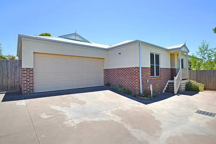 3/10 Armstrong Grove, Yarra Glen VIC 3775