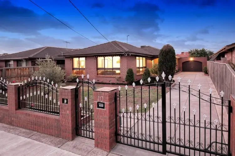 10 Tecoma Court, Gladstone Park VIC 3043