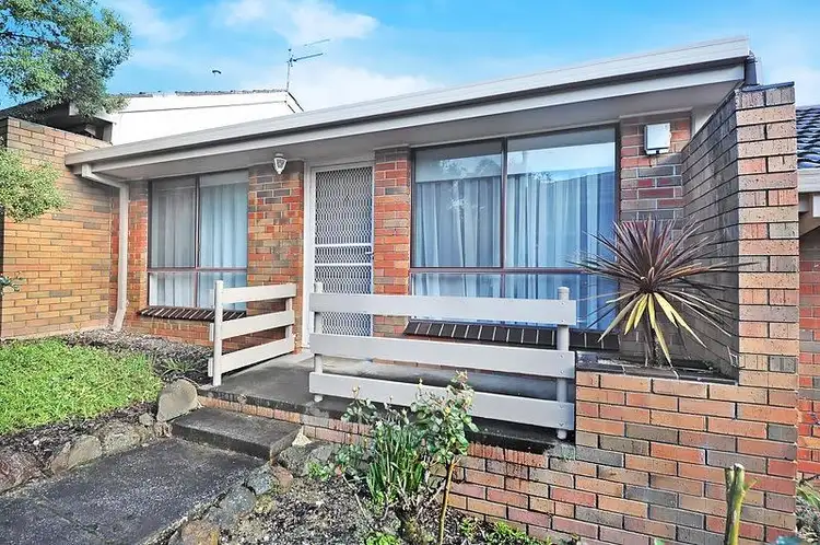 4/10 Simpson Street, Black Hill VIC 3350