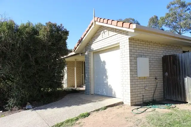 4 Oak Court, Yamanto QLD 4305