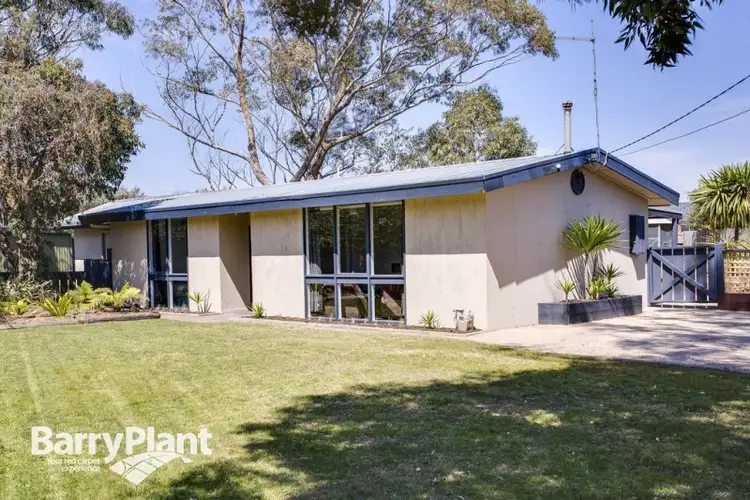 89 Cootamundra Avenue, Rosebud West VIC 3940