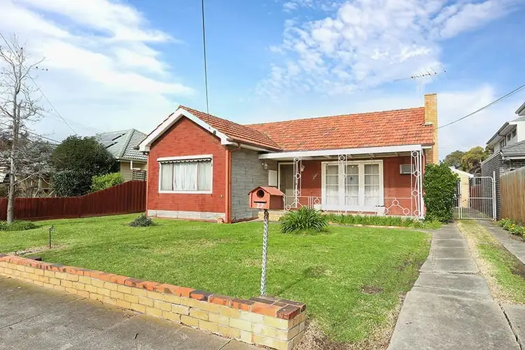 27 Dunedin Street, Maidstone VIC 3012