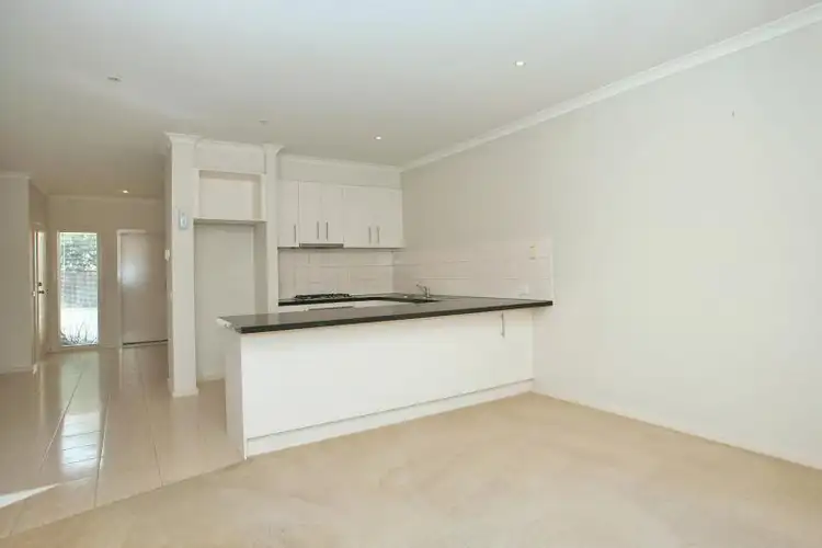 Fifth view of Homely house listing, 2/2 Coventry Drive, Sandhurst VIC 3977