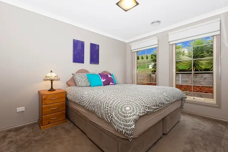 Sixth view of Homely house listing, 5 Siena Way, Hidden Valley VIC 3756