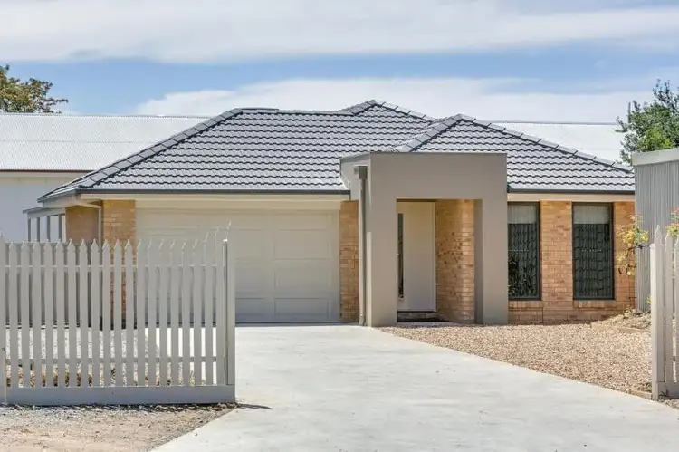 9 Duke Street, Avoca VIC 3467