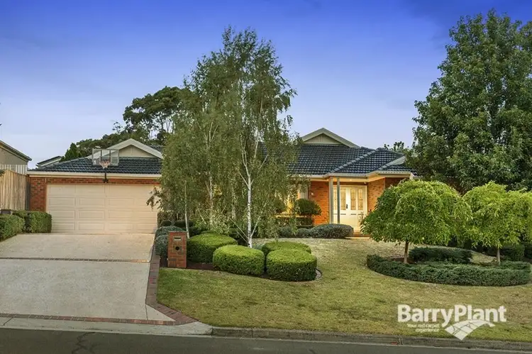 16 Bullanoo Court, Greensborough VIC 3088