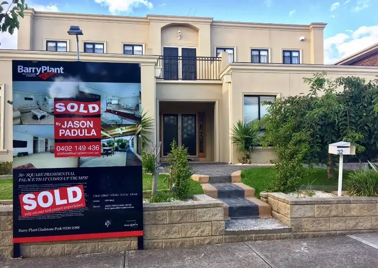 Second view of Homely house listing, 32 Threadneedle Street (Cambridge Gardens), Attwood VIC 3049