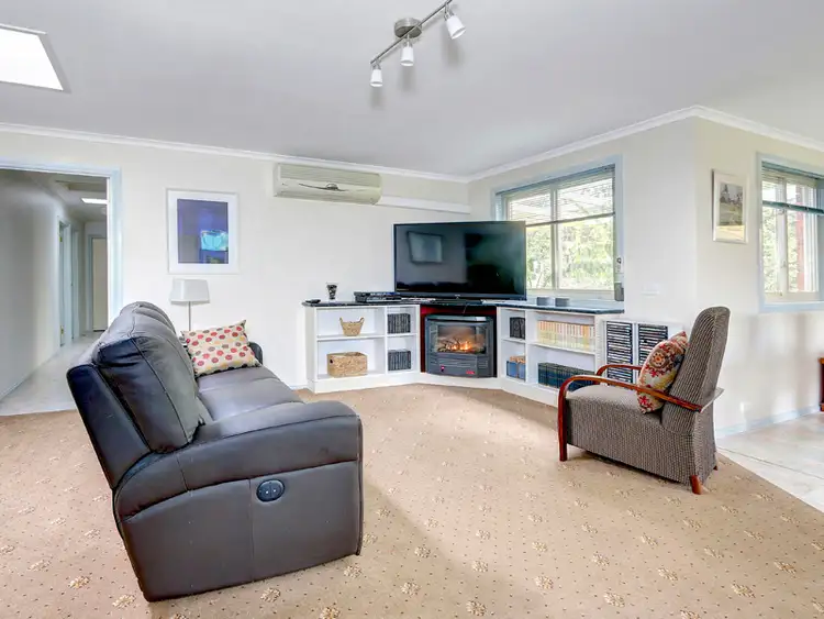 Fifth view of Homely house listing, 50 Manorwoods Drive, Frankston VIC 3199