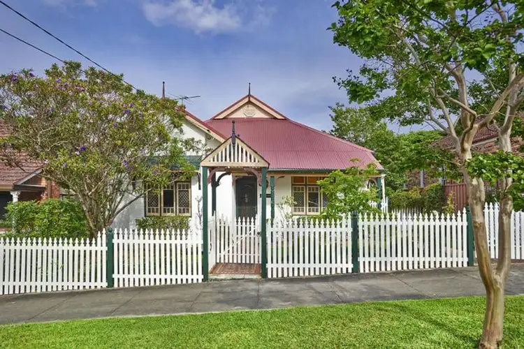 23 Service Avenue, Ashfield NSW 2131
