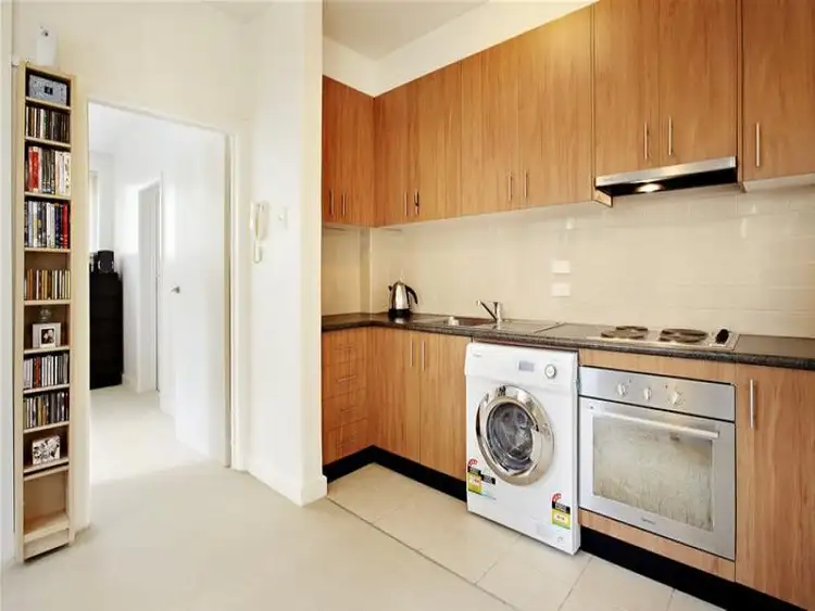 Third view of Homely apartment listing, 1/5 Summerlea Grove, Hawthorn VIC 3122